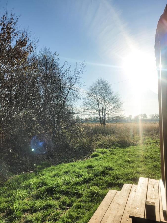 Отель Jurty Glamping Гостынин Экстерьер фото