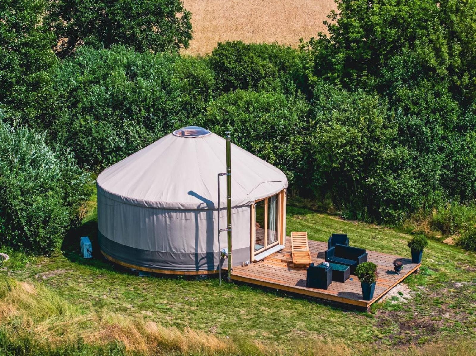 Отель Jurty Glamping Гостынин Экстерьер фото