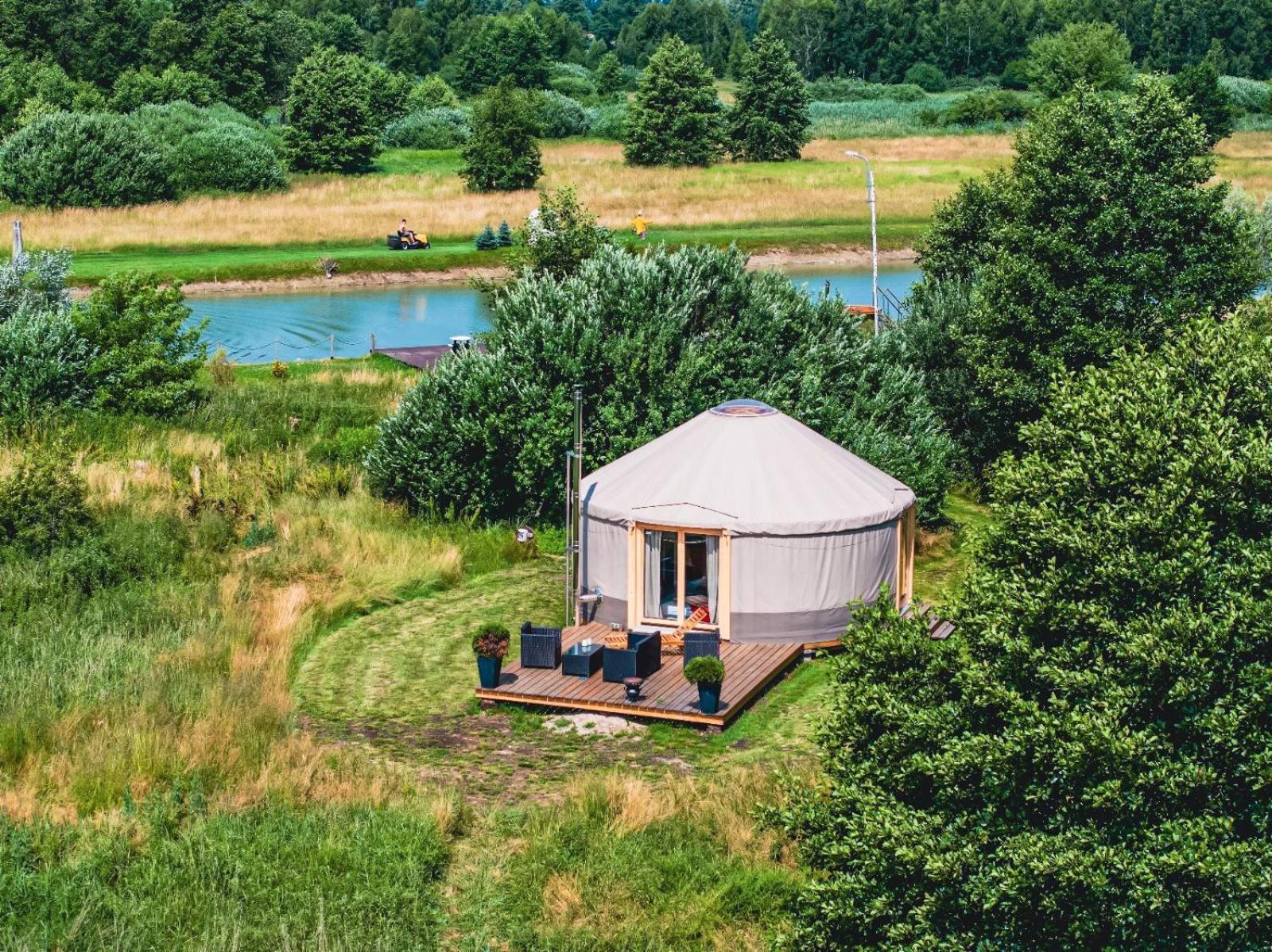 Отель Jurty Glamping Гостынин Экстерьер фото