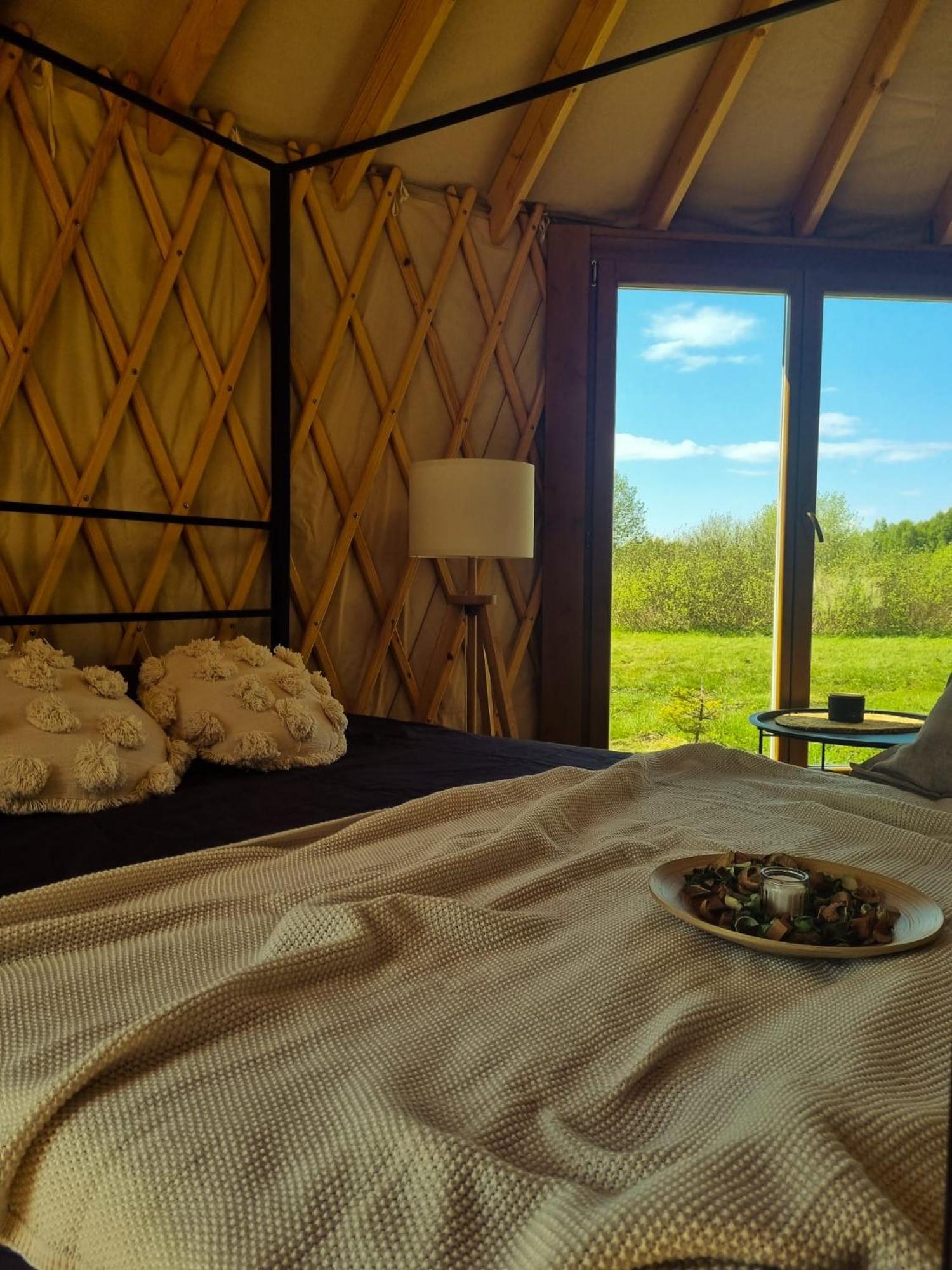 Отель Jurty Glamping Гостынин Экстерьер фото